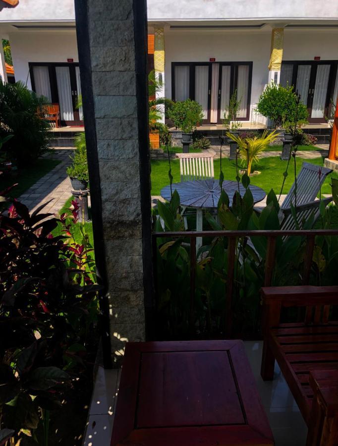 Juan Beach Bungalow Batununggul Экстерьер фото